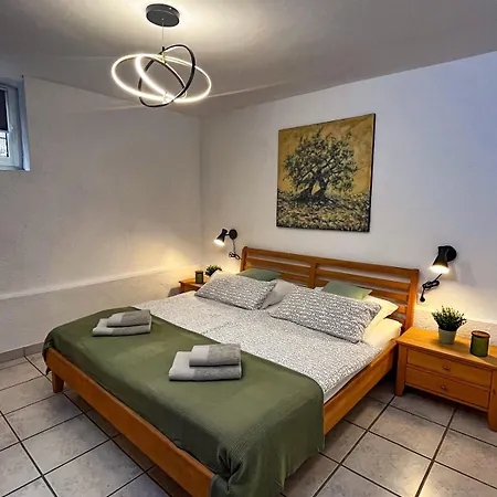 Vanja Apartament *